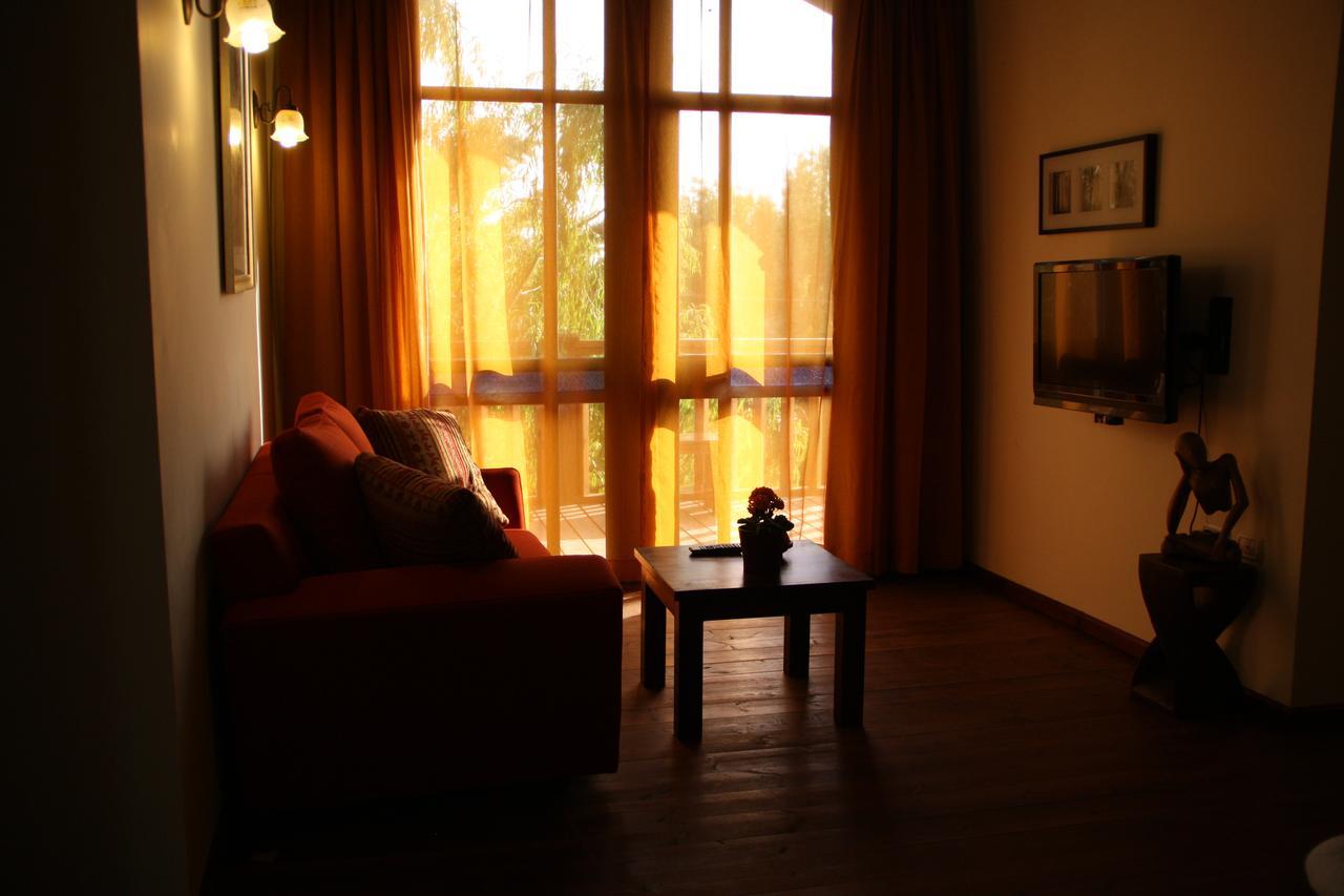 Suzanna In Odem Villa Bagian luar foto